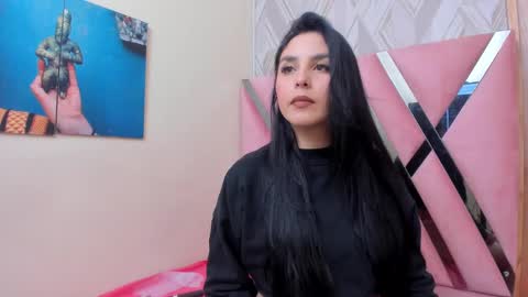 Mia Quevedo online show from 31, 1, 2025