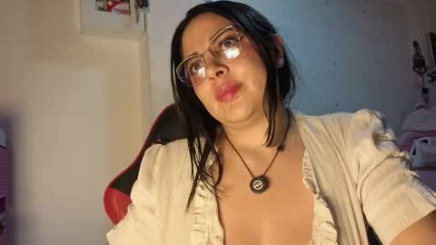 MiaHancock online show from 10, 5, 2026