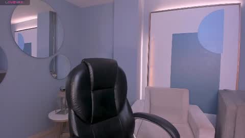 Mia Silva online show from 20, 6, 2026