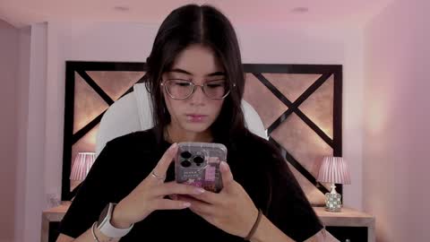 Mia online show from 16, 1, 2025