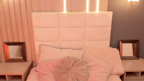 Mia online show from 18, 12, 2024