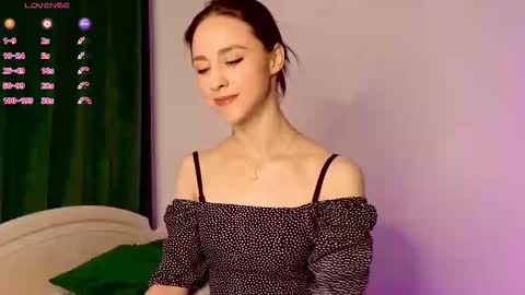 Mia online show from 1, 12, 2025