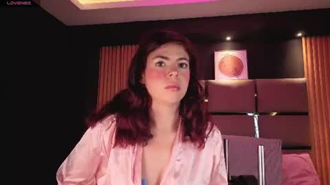 Snapshot of miatorres4 chatting on 19, 6, 2026 miatorres4 online show from 19, 6, 2026