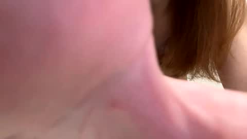 miavelvetxo online show from 24, 4, 2026