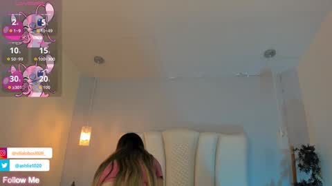 Mia Villalobos online show from 6, 10, 2025