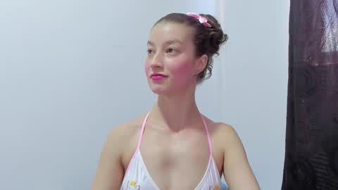  Chloe  online show from 23, 9, 2025