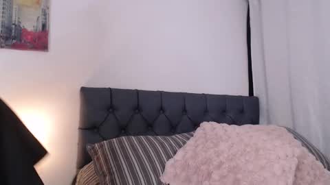 Mia Wilson online show from 13, 9, 2025