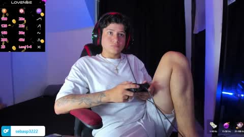 michael independent model  online show from 28, 12, 2024