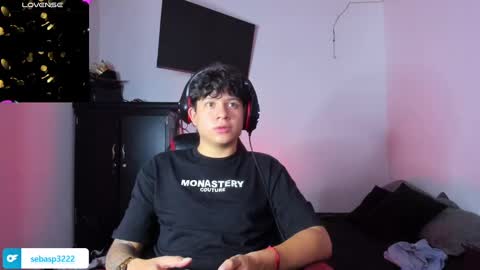 michael independent model  online show from 21, 1, 2025