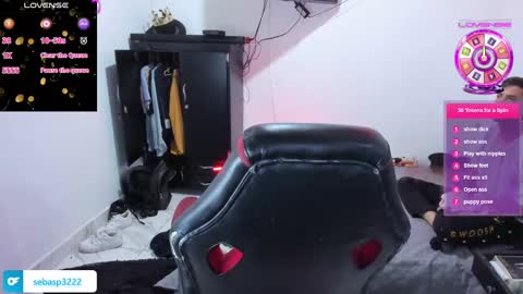 michael independent model  online show from 15, 2, 2025