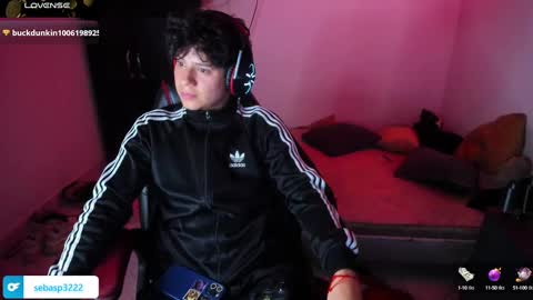 michael independent model  online show from 8, 3, 2025