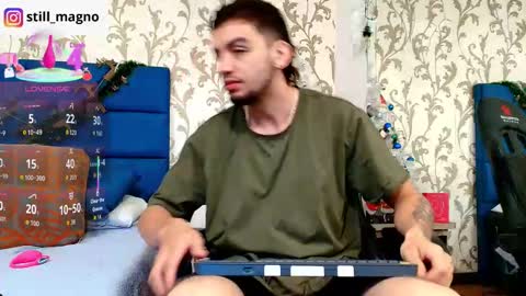 Snapshot of michael_magno chatting on 22, 12, 2025 Michael Stevens online show from 22, 12, 2025