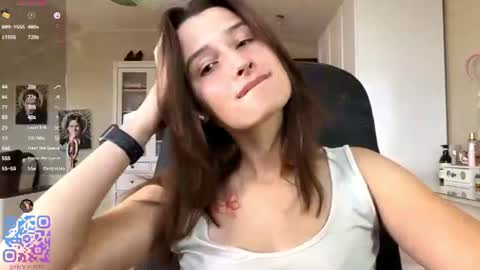 Snapshot of michael_pors chatting on 23, 7, 2026 Emily online show from 23, 7, 2026