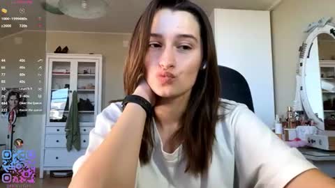 Snapshot of michael_pors chatting on 29, 7, 2026 Emily online show from 29, 7, 2026