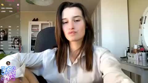 Snapshot of michael_pors chatting on 8, 8, 2026 Emily online show from 8, 8, 2026