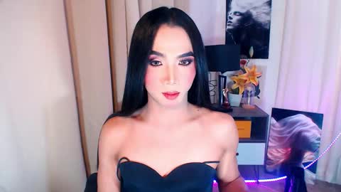 michaelagoddess online show from 15, 12, 2025