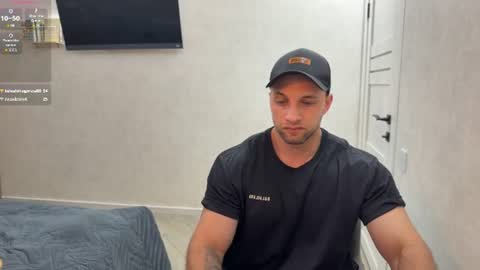 michaelbradley_for_u online show from 25, 7, 2026
