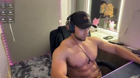michaelbradley_for_u online show from 28, 7, 2026