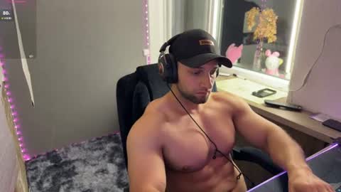 michaelbradley_for_u online show from 28, 7, 2026