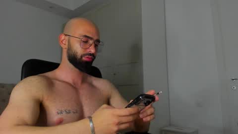 MichaelEvansx online show from 30, 4, 2026