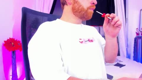 Michael  Contenido explcito online show from 2, 1, 2025