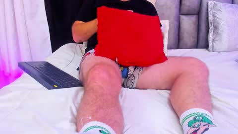 Michael  Contenido explcito online show from 8, 1, 2025