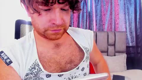 Michael  Contenido explcito online show from 14, 1, 2025