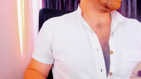 Michael  Contenido explcito online show from 15, 1, 2025