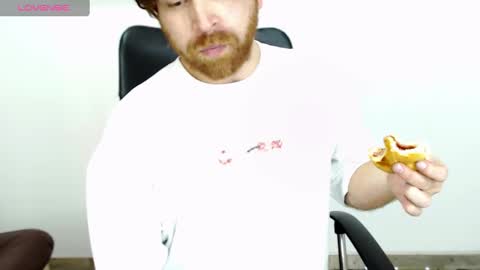 Michael  Contenido explcito online show from 8, 10, 2025