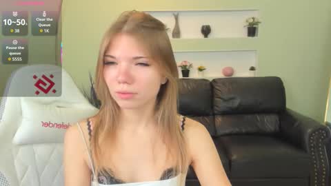 Snapshot of michafox chatting on 18, 2, 2026 michafox online show from 18, 2, 2026