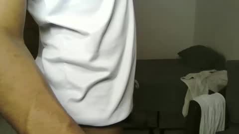 Snapshot of micheldelatorre69 chatting on 24, 9, 2025 MichelandDavid online show from 24, 9, 2025