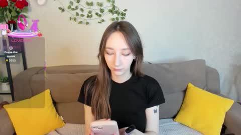 Michelle online show from 4, 11, 2025