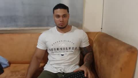 michelle_allen0104 online show from 12, 10, 2025