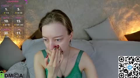 Snapshot of michelle_blond chatting on 7, 1, 2026 michelle_blond online show from 7, 1, 2026