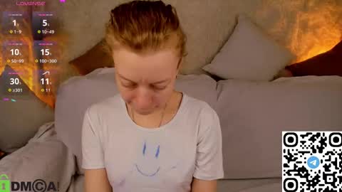 Snapshot of michelle_blond chatting on 6, 3, 2026 michelle_blond online show from 6, 3, 2026