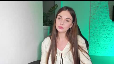 Snapshot of michelliibeautiful chatting on 1, 12, 2025 Michellee online show from 1, 12, 2025