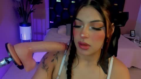 Micki online show from 15, 11, 2025