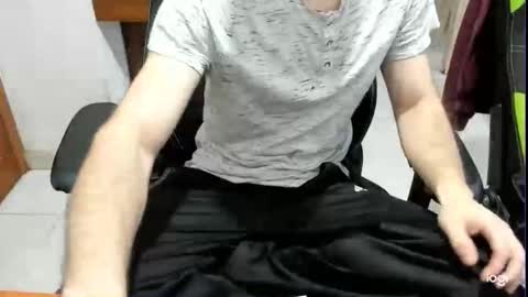 microfama00 online show from 5, 4, 2026