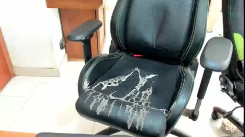 microfama00 online show from 24, 4, 2026