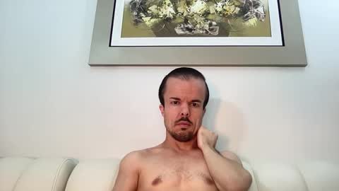 Snapshot of midgettripod1 chatting on 19, 9, 2025 Aaron online show from 19, 9, 2025