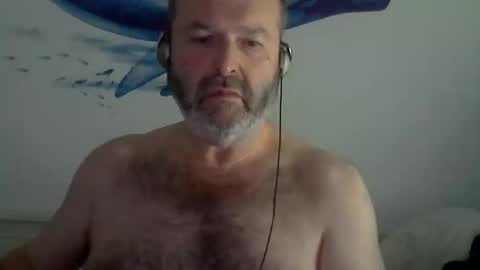 Snapshot of midhir chatting on 6, 2, 2025 kike online show from 6, 2, 2025