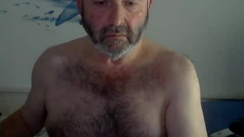 Snapshot of midhir chatting on 9, 2, 2025 kike online show from 9, 2, 2025