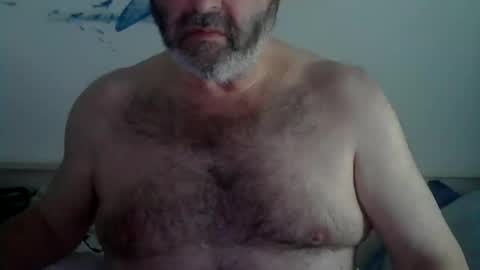 Snapshot of midhir chatting on 15, 2, 2025 kike online show from 15, 2, 2025