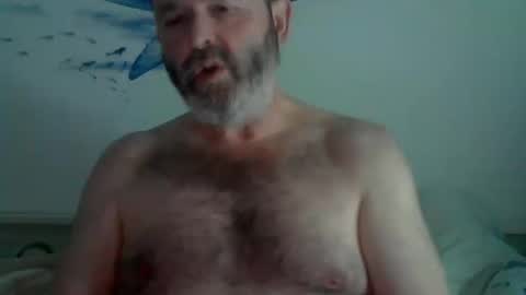 Snapshot of midhir chatting on 17, 2, 2025 kike online show from 17, 2, 2025