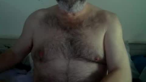 Snapshot of midhir chatting on 4, 3, 2025 kike online show from 4, 3, 2025