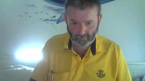 Snapshot of midhir chatting on 6, 10, 2025 kike online show from 6, 10, 2025