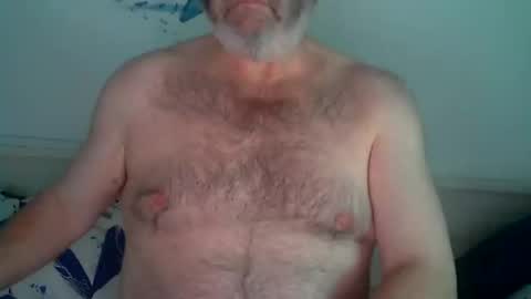 Snapshot of midhir chatting on 5, 12, 2025 kike online show from 5, 12, 2025