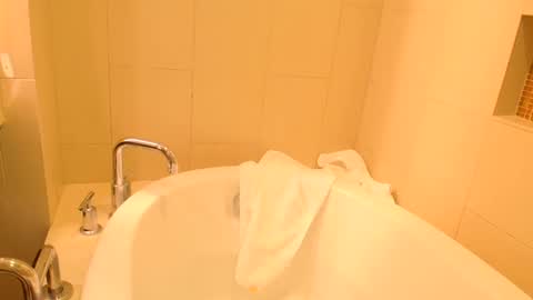 Midnightrose online show from 1, 2, 2025