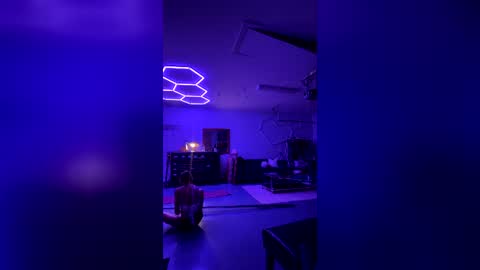 midnightsiren01 online show from 3, 8, 2026