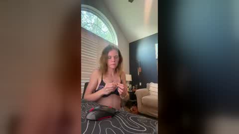 midnightsiren01 online show from 8, 8, 2026